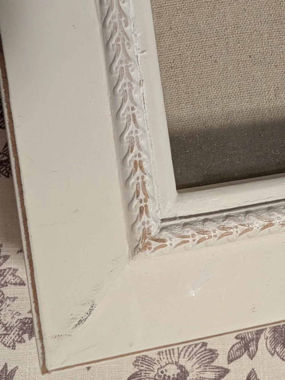 Classic Cream Decorative Shadowbox Picture Frame With Padded Insert And Pins.
